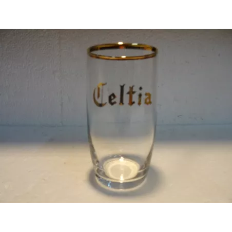 1 VERRE CELTIA 25CL HT.12.30CM