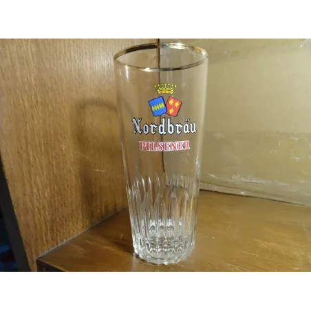 1 VERRE NORDBRAU PILSNER  25CL HT 15CM