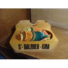 BOITE A CARTES SAINT GALMIER -KINA + SES PIONS ET JETONS