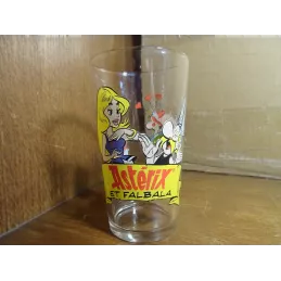 1 VERRE MOUTARDE AMORA ASTERIX HT 11.70CM