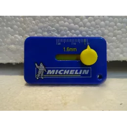 MICHELIN  MESURE LA PRESSION DES PNEUS 5.50CM X3.20CM