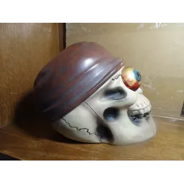 TETE DE MORT  DISNEY PIRATES OF THE GARIBBEAU