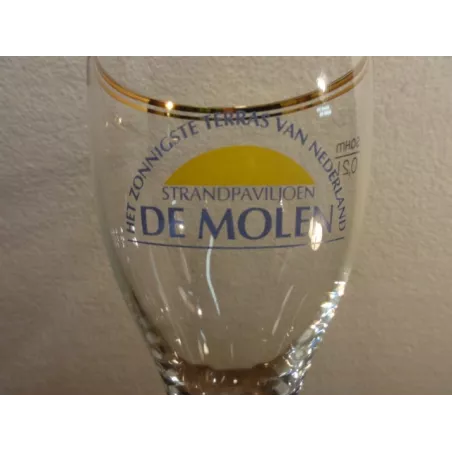 1 VERRE  DE MOLEN 20 CL