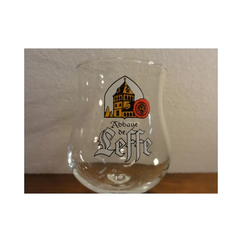 1 VERRE  LEFFE 25 CL 