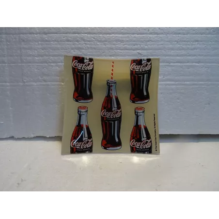 CENDRIER  COCA-COLA EN VERRE  13CM X13CM