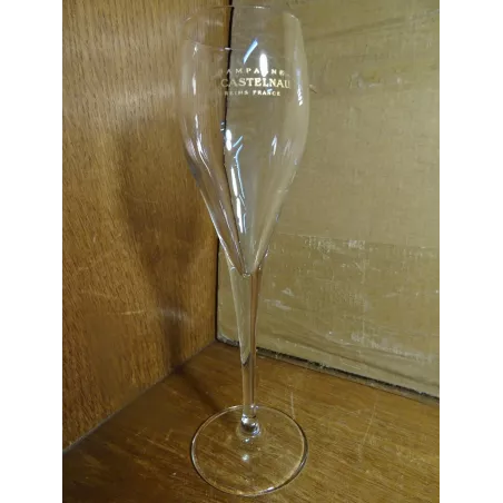 6 FLUTES  CHAMPAGNE  DE CASTELNAU 10CL HT 18.50CM