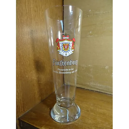 VERRE FURFTENBERG 30CL  HT 20.70CM