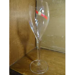 6 FLUTES  CHAMPAGNE MUMM 15/16 HT 19.40CM