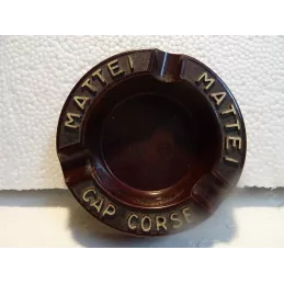 CENDRIER  MATTEI CAP CORSE  DIAMETRE 11.50CM EN BAKELITE