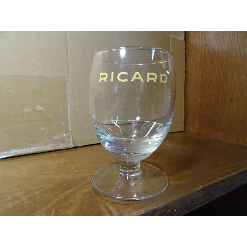 RICARD : verre ballon Corse 17 cl. : trait doseur & inscription corse -  RICARD : le blog de nesstri