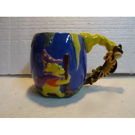 MUG  DISNEY HT 10CM  EN RELIEF