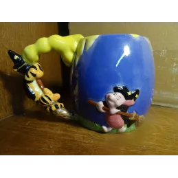 MUG  DISNEY HT 10CM  EN RELIEF