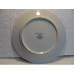 ASSIETTE  KANTERBRAU  LA FETE AU VILLAGE  DIAMETRE 25.30CM
