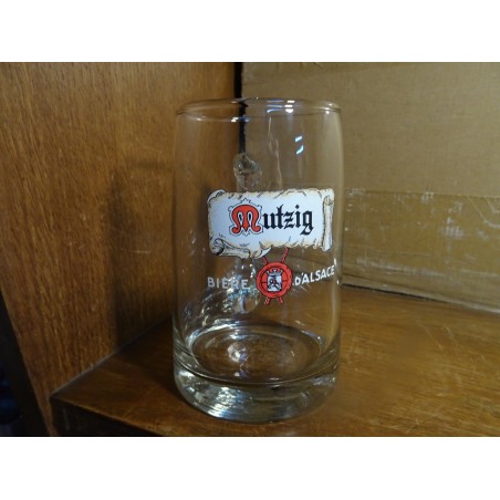 1 CHOPE  MUTZIG  50CL  HT 13.50CM