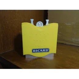 DISTRIBUTEUR DE CURE DENT RICARD