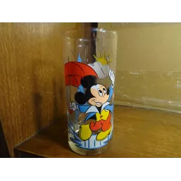 1 VERRE  MICKEY  PARIS  HT 13.40CM