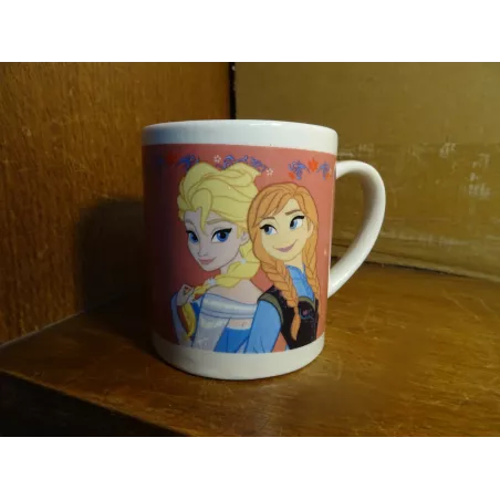 MUG  DISNEY  LA REINE DES NEIGES  ELSA,ANNA,ET OLAF