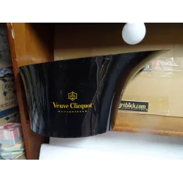 VASQUE CHAMPAGNE VEUVE CLIQUOT  52CMX31CM X23CM POUR 4/5 BOUTEILLES