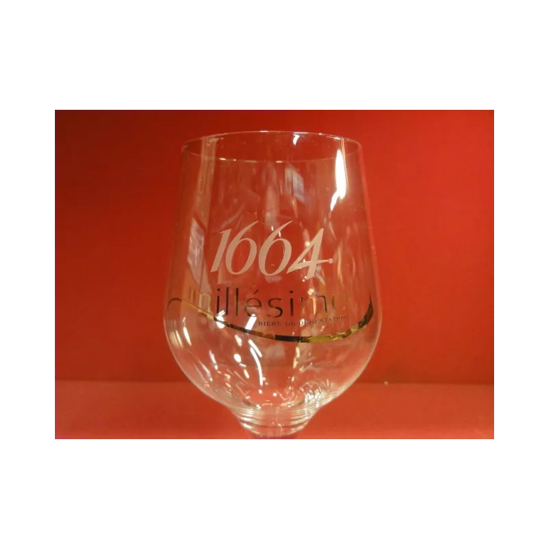 1 VERRE 1664 KRONENBOURG MILLESIME 25 CL