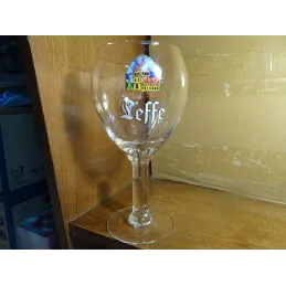 6 VERRES LEFFE 50CL  HT 22CM  GROS LOGO