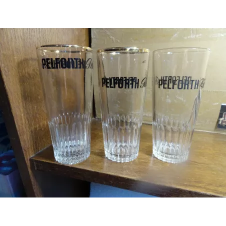 3 VERRES  PELFORTH PALE 25CL  DIFFERENTS HT 14.80CM ET 14.70CM