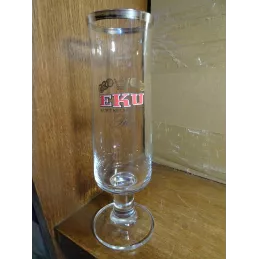 1 VERRE EKU PILS 30CL HT.21.50CM