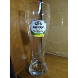 1 VERRE GAMBRINUS 50CL HT.23.20CM