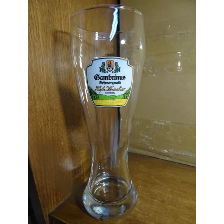 1 VERRE GAMBRINUS 50CL HT.23.20CM