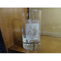 1 VERRE  HIGHLANDER 30CL HT.13.50CM