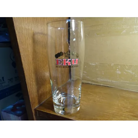 1 VERRE EKU  50CL HT.18.70CM