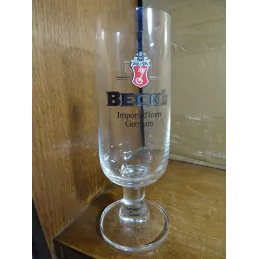 1 VERRE BECK'S 25CL HT 18.10CM