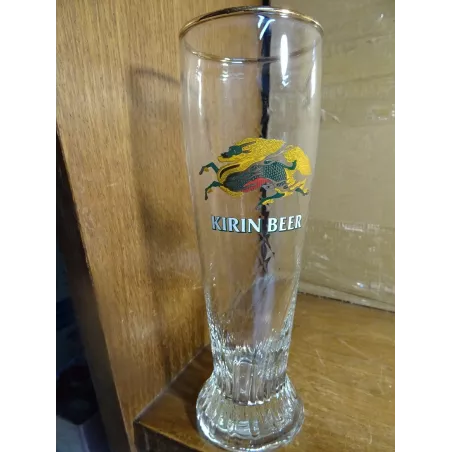 1 VERRE KIRIN BEER 30CL HT.20.40CM