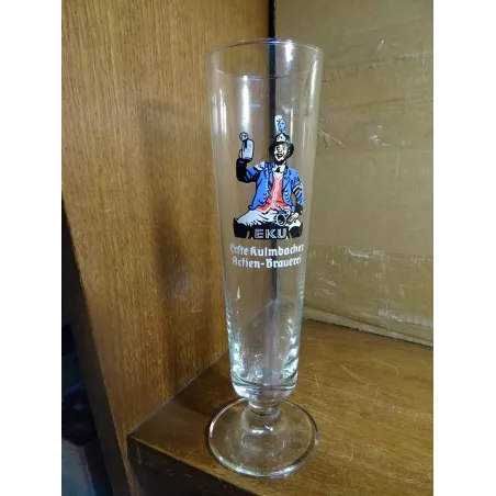 1 VERRE  EKU 25CL HT.21CM