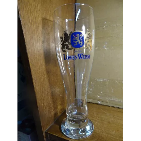 1 VERRE LOWEN WEISSE 50CL HT. 24.50CM