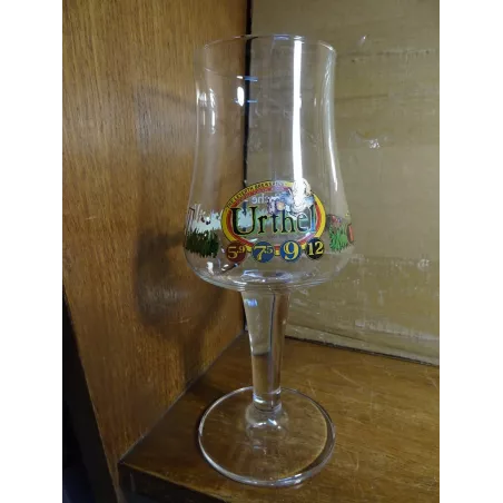 1 VERRE  URTHEL 33CL HT.21.40CM