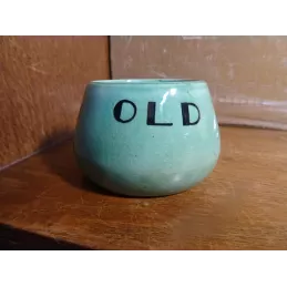 RAMEQUIN  OLD MANADA  RUM  DIAMETRE 6CM