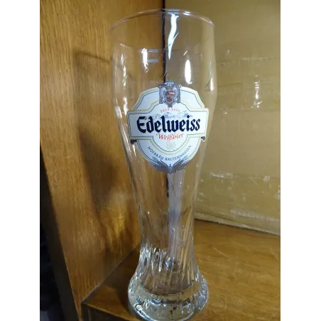 1 VERRE EDELWEISSE  WEISBIER 50CL HT 23.50CM