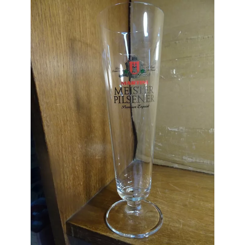 1 VERRE MARTINI MEISTER PILSNER 30CL HT.22.50CM 1 VERRE MARTINI MEISTER PILSNER 30CL HT.22.50CM