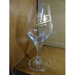 1 VERRE  VIVEN 15CL HT 17.20CM