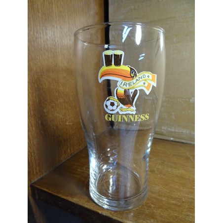 1 VERRE GUINNESS COLLECTOR 50 CL HT 16CM
