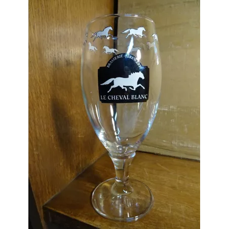 1 VERRE  LE CHEVAL BLANC  25CL HT.18CM