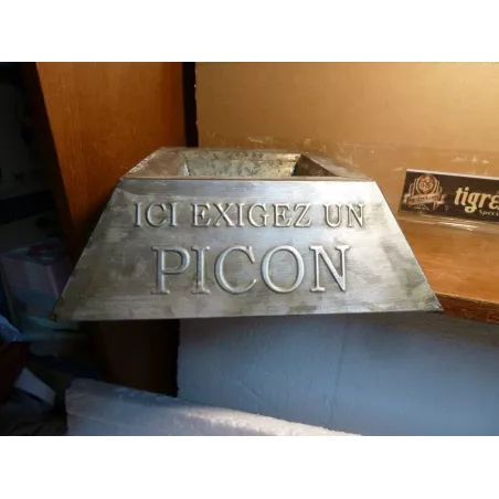 1 SOCLE PICON EN ZING 25X 25 X8