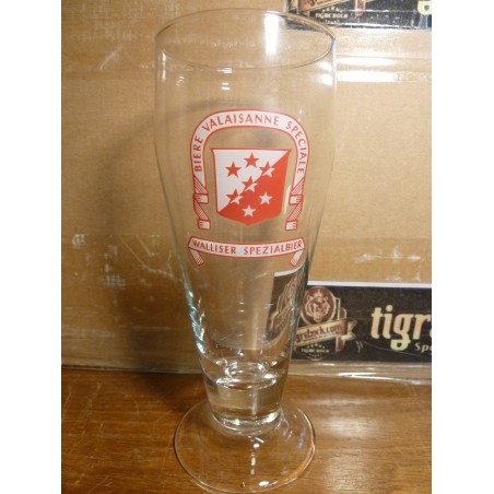 1 VERRE  WALLISER SPEZIALBIER 30CL HT.17.50CM