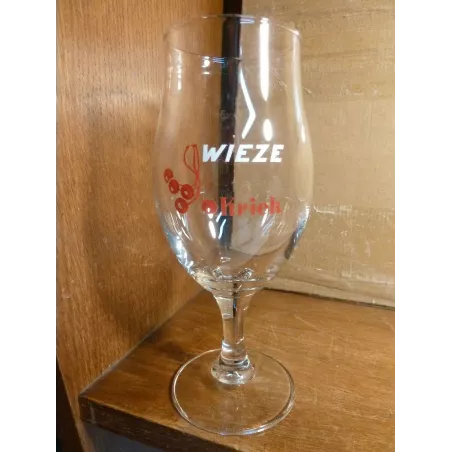 1 VERRE WIEZE 25/30CL HT.18.50CM