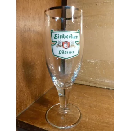 1 VERRE  EINBECKER 20CL HT 18CM