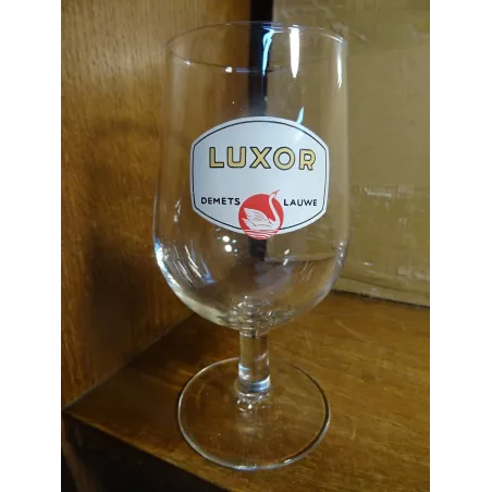 1 VERRE LUXOR 25CL HT.15.10CM