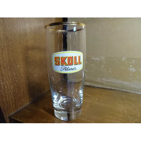 1 VERRE  SKOLL PILSNER 25CL