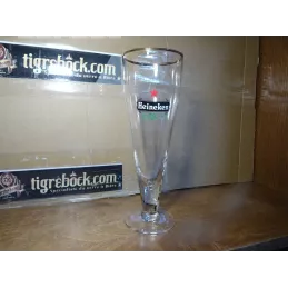 1 VERRE HEINEKEN 33/40CL HT.22.50CM