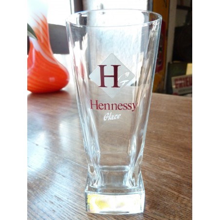 1 VERRE HENNESSY GLACE HT .14.30CM
