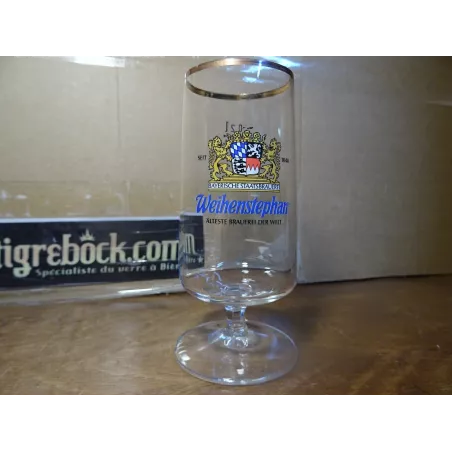 1 VERRE WEIHENSTEPHAN 20CL HT.13.80CM